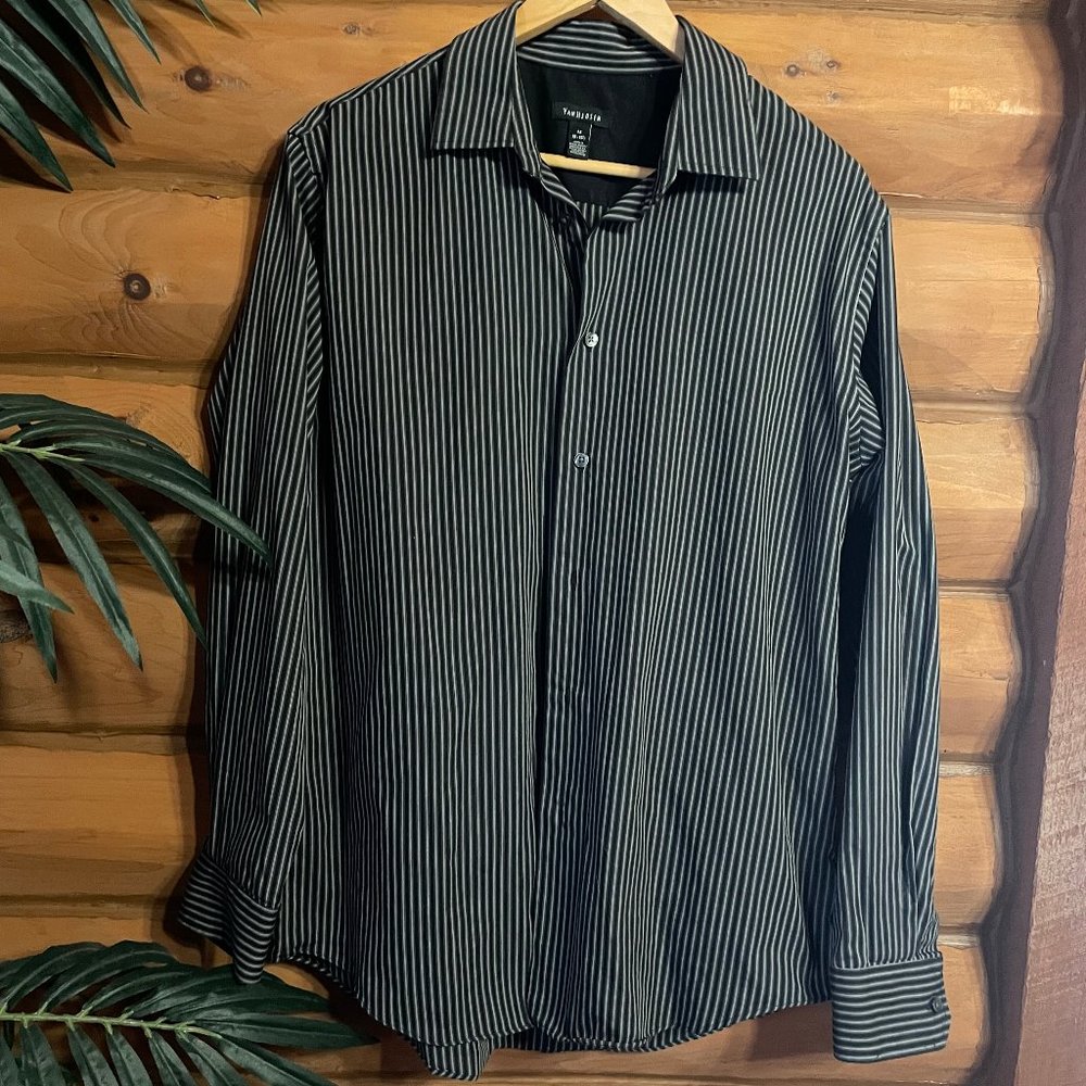 Van Heusen mens dress shirt size Medium 15-15 1/2